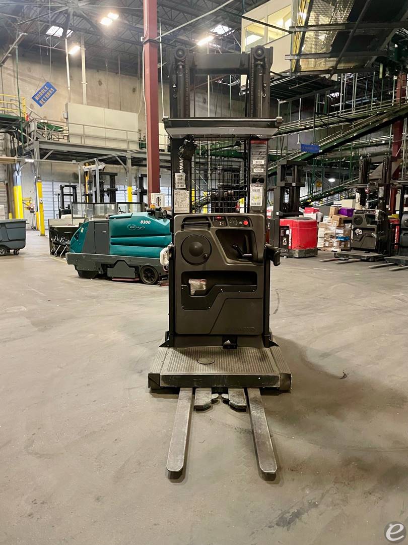 2016 Raymond 550-OPC30TT Electric Order Picker - 123Forklift