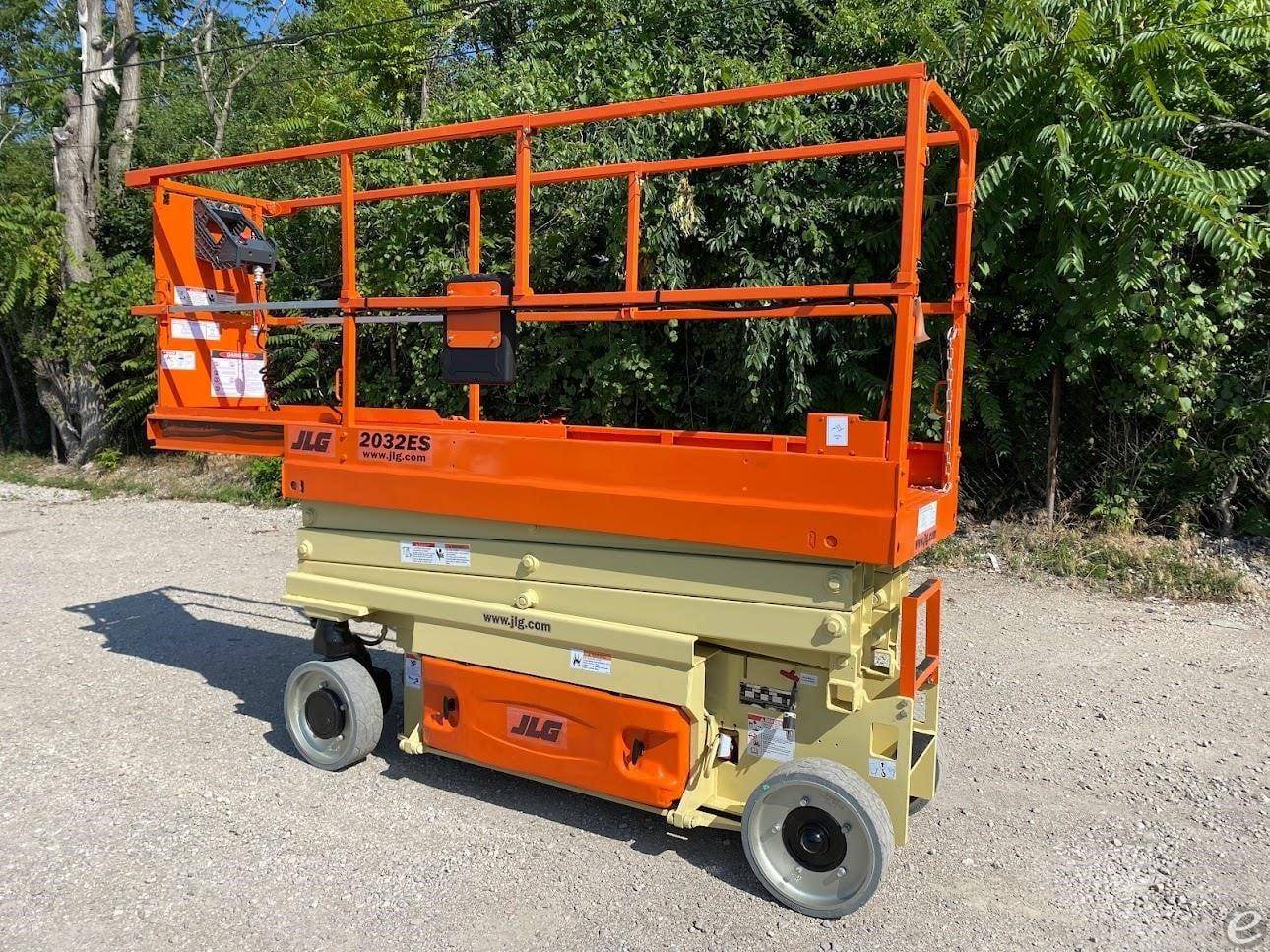 2016 JLG 2032ES