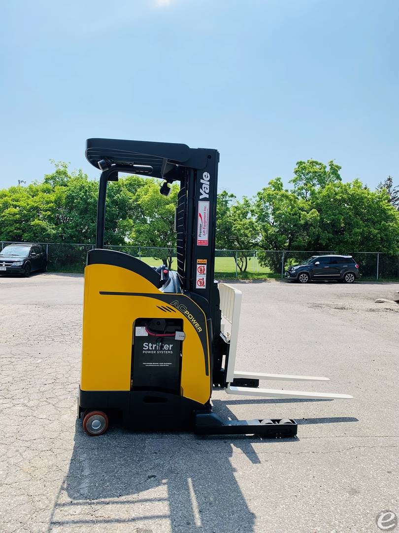 2018 Yale NR045EB Electric Reach Tr...