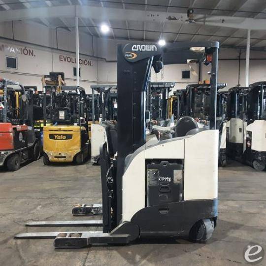 2019 Crown RR5725-45