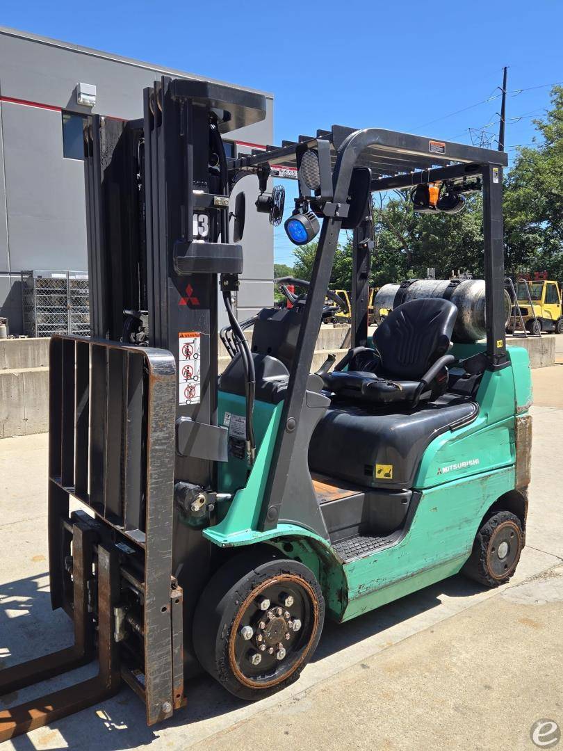 2020 Mitsubishi FGC20N