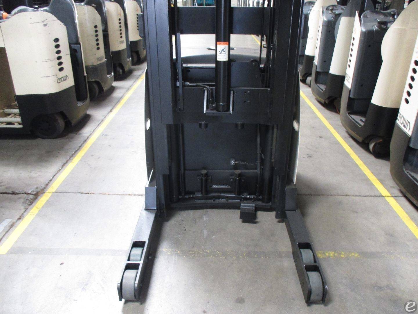 2015 Crown SP3520-30