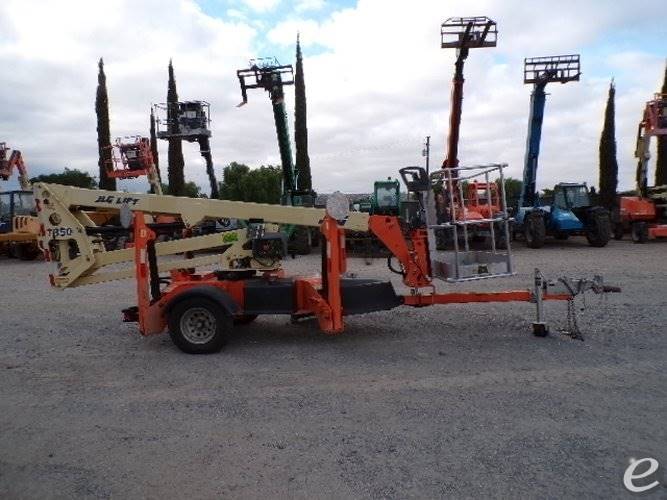2019 JLG T350