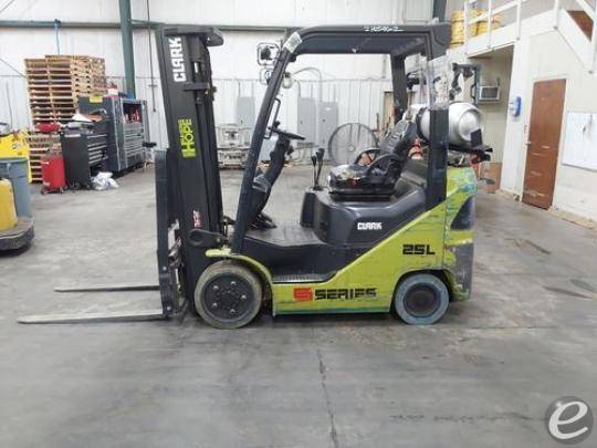 2022 Clark S25CL