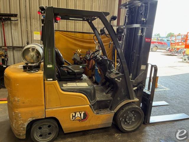 2020 Cat 2C8000
