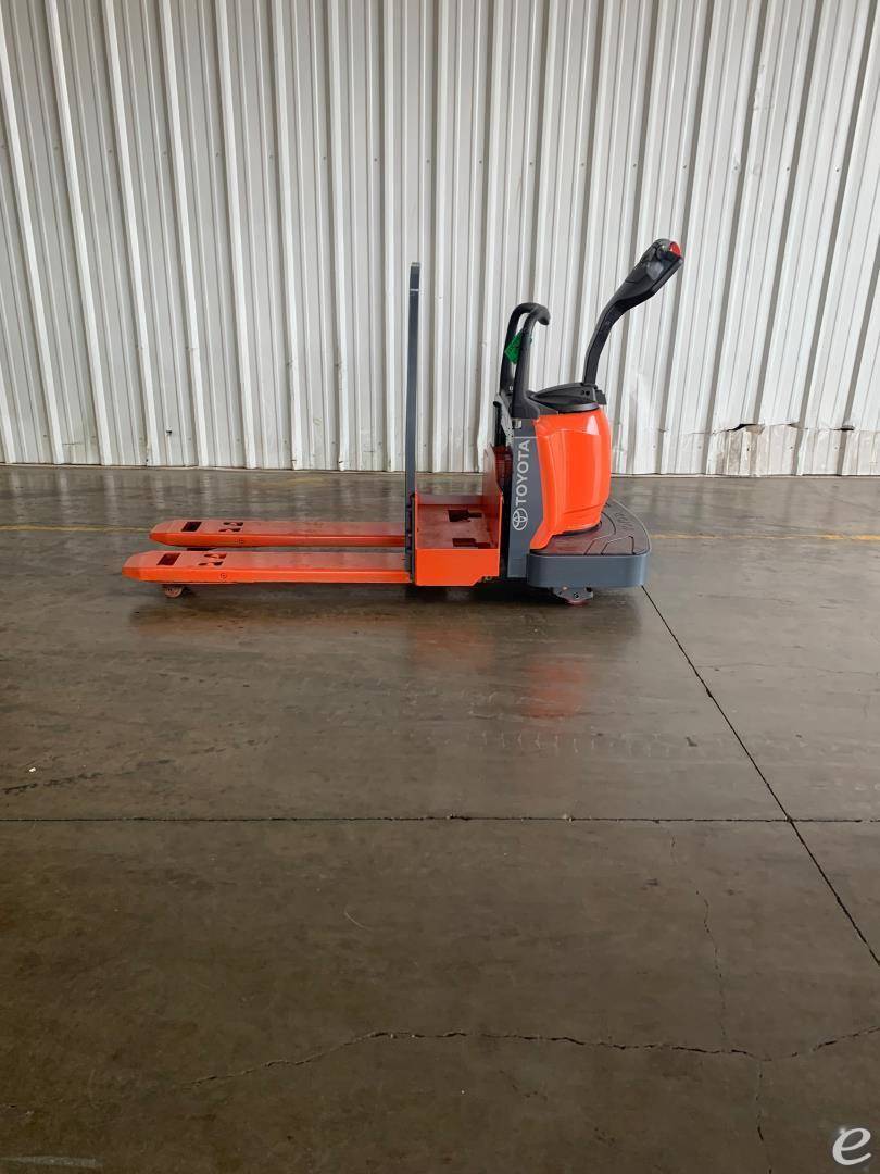 2017 Toyota 8HBE30 Electric Forklif...