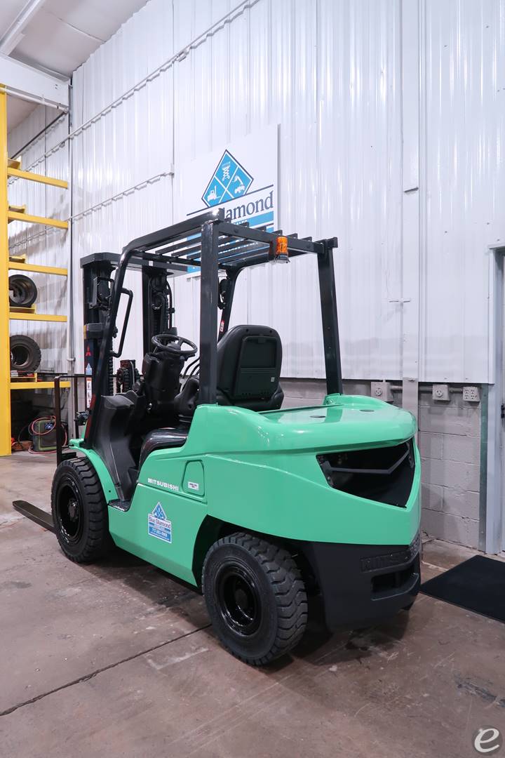 2015 Mitsubishi FD30N Diesel Forklift - 123Forklift
