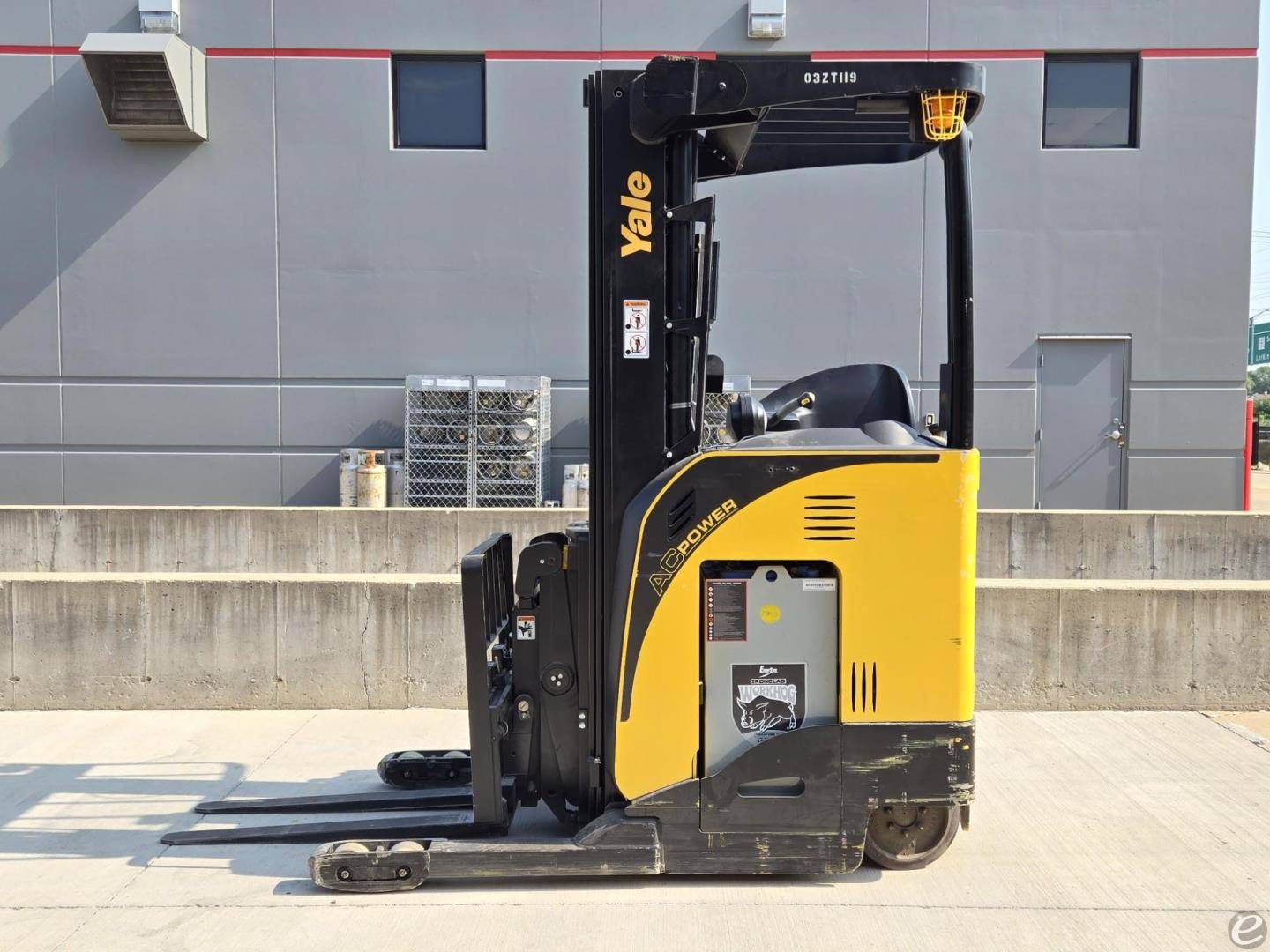 2018 Yale NDR035EB Electric Reach T...