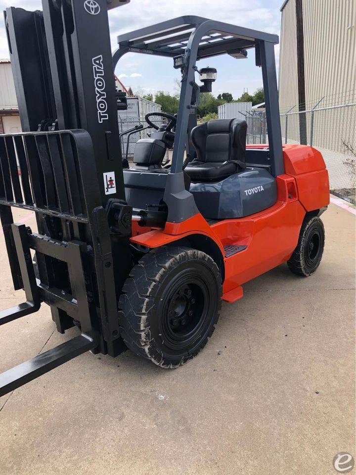2012 Toyota 7FDU45
