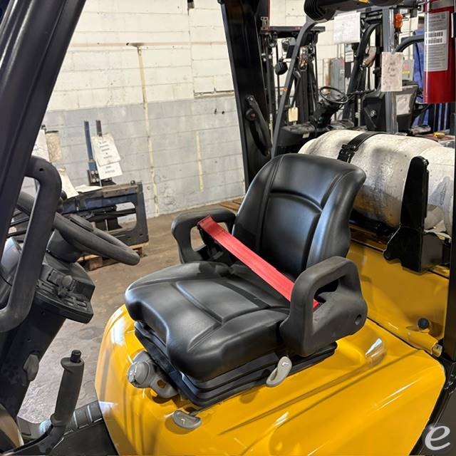 2021 Yale GLC070VX