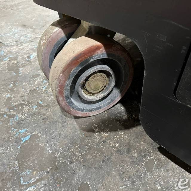 2021 Yale NR045EB