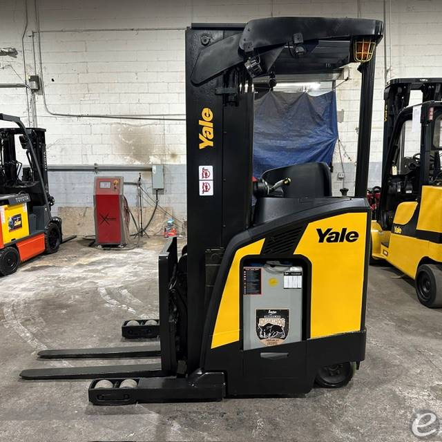 2022 Yale NR045EC
