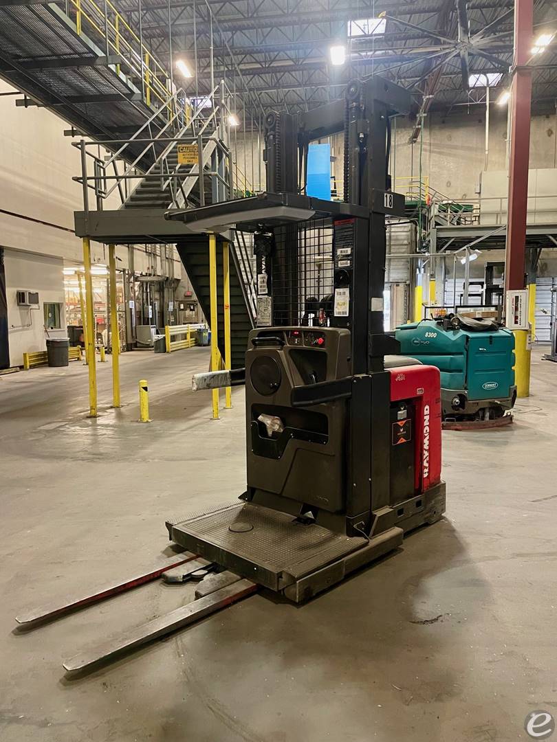 2016 Raymond 550-OPC30TT Electric Order Picker - 123Forklift