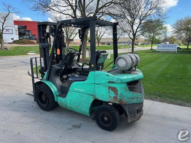 2019 Mitsubishi FG30N