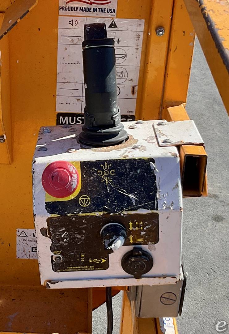 2017 Hy-Brid Lifts HB1230S3