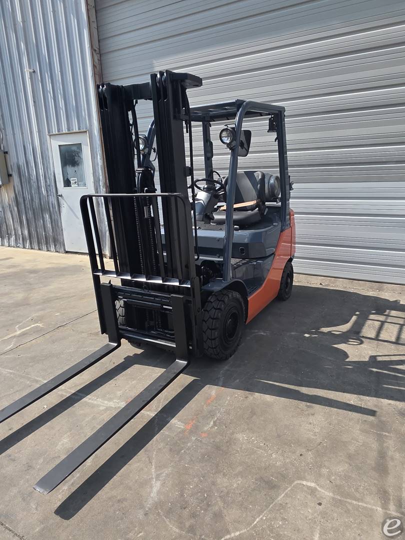 2015 Toyota 8FGU18