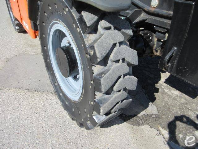 2015 JLG G9-43A