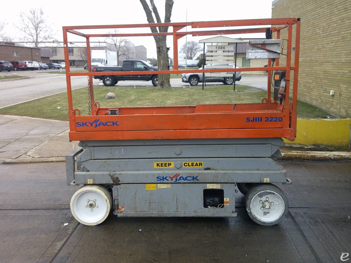 2008 Skyjack SJ113220 Electric Scissor Lift - 123Forklift