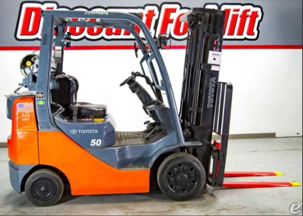2016 Toyota 8FGCU25 LP Gas Forklift...