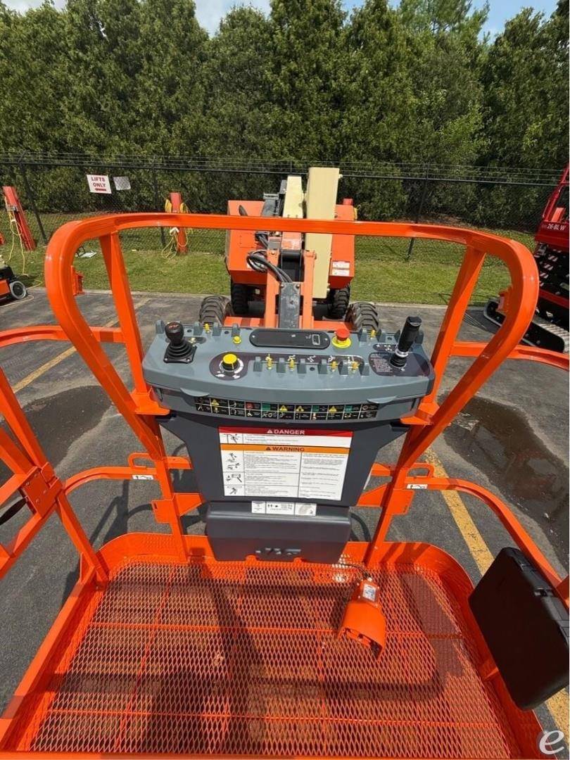 2015 JLG 340AJ
