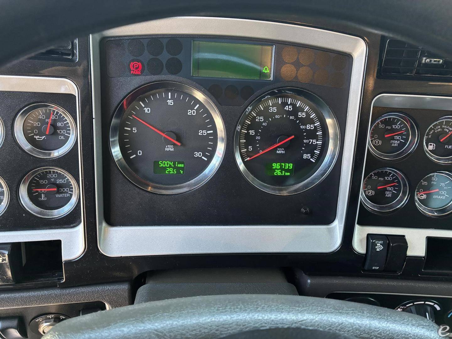 2013 Kenworth T440