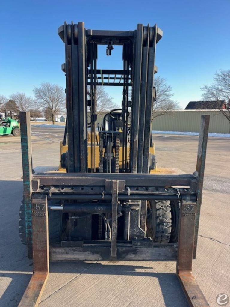2005 Cat DP70