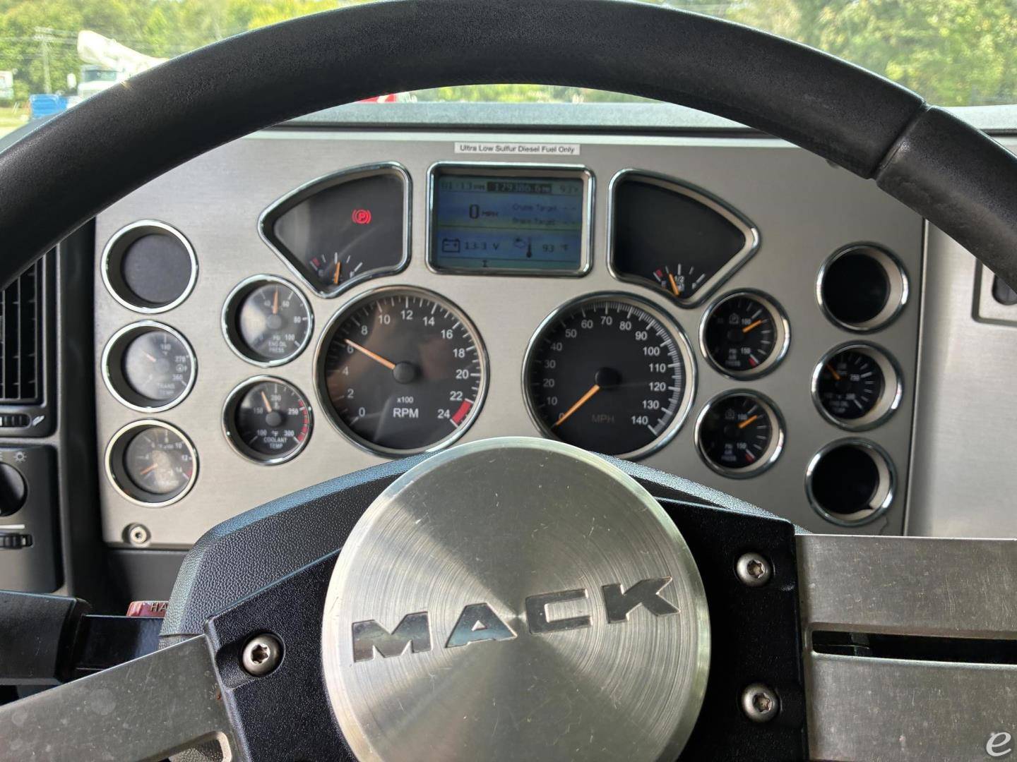 2018 Mack GRANITE GU713