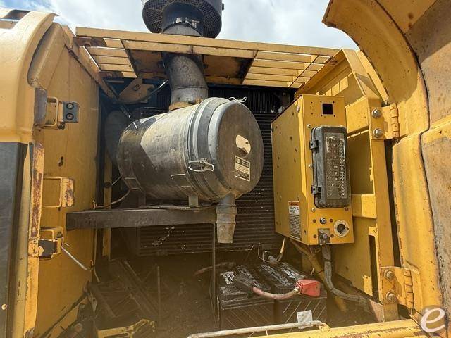 2004 Cat 325CL
