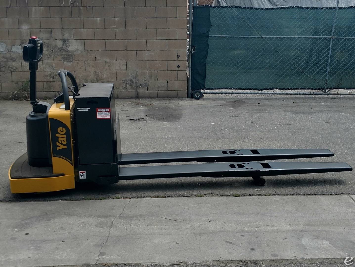 2015 Yale MPE080LVGN24T2896