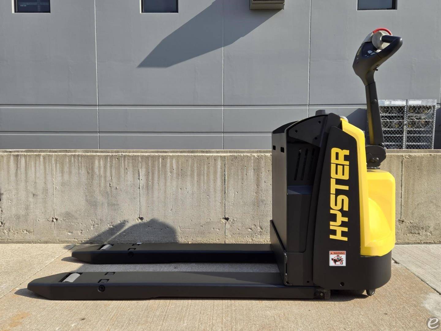 2017 Hyster W45ZHD Electric Forklif...