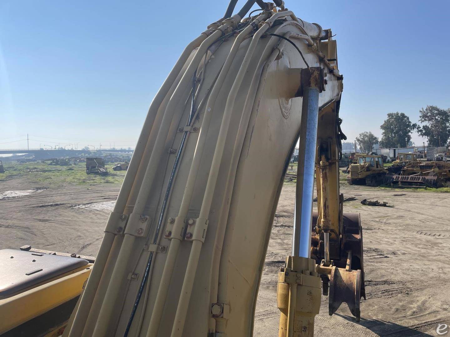 1992 Cat 330L