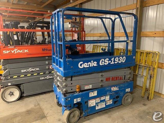 2012 Genie GS-1930 Electric Scissor...