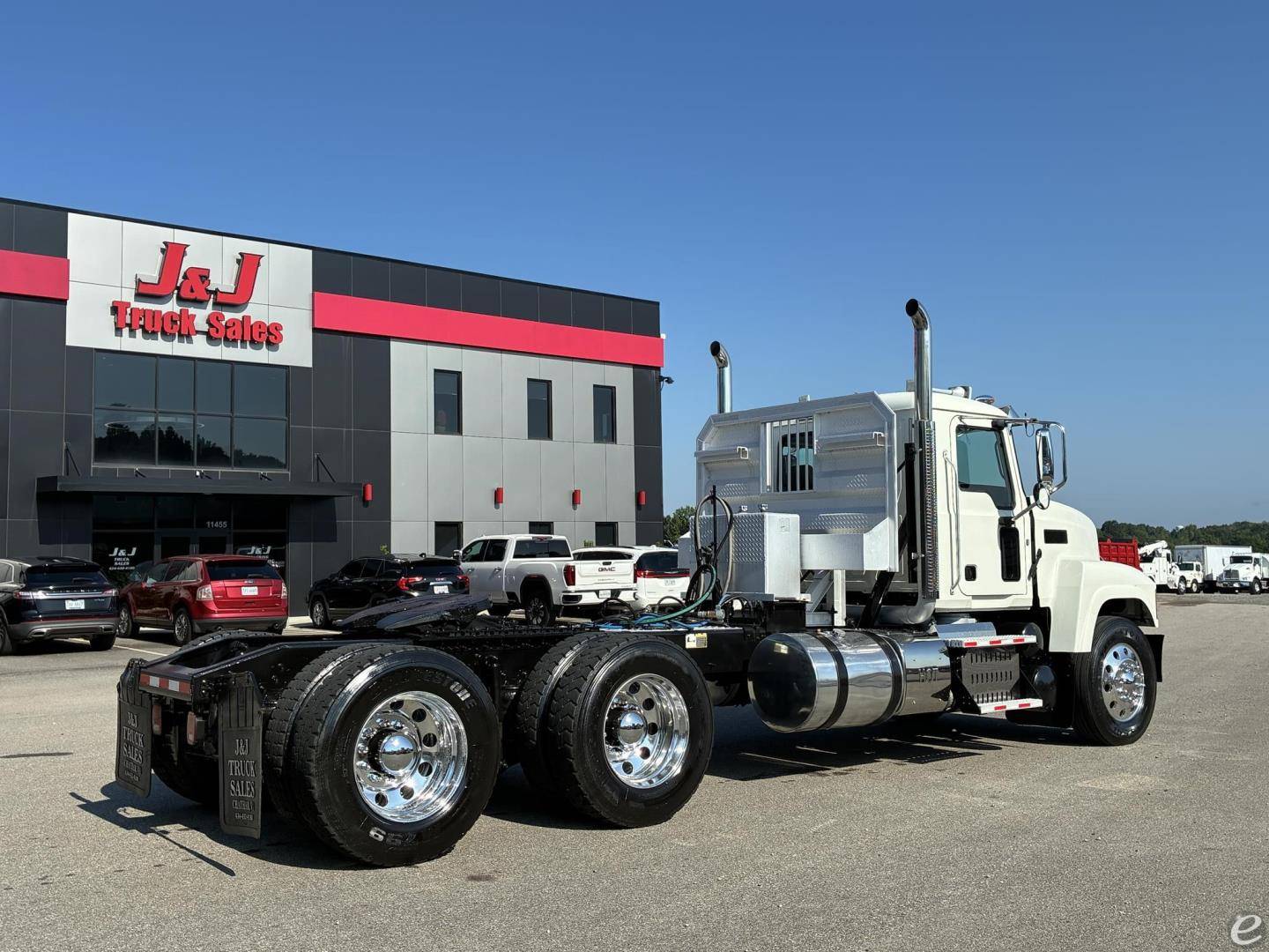 2015 Mack PINNACLE CHU613