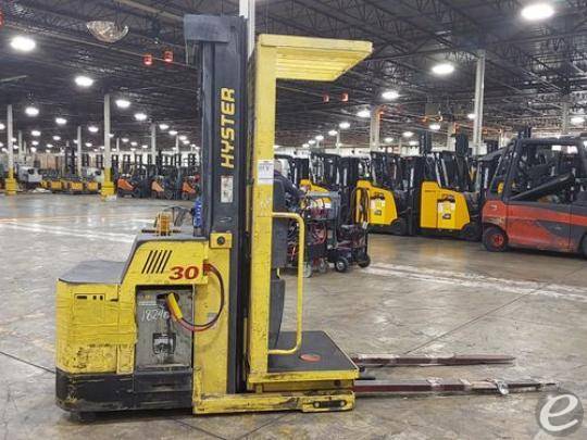 2013 Hyster R30XMS3 Electric Order Picker - 123Forklift