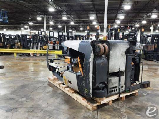 2016 Crown RM6095S-45 Electric Reach Truck - 123Forklift