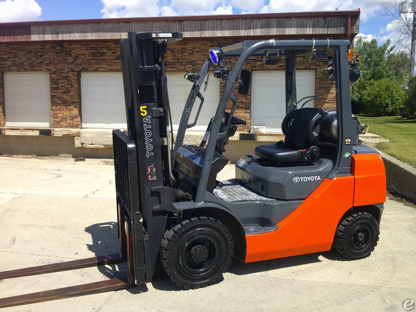2015 Toyota 8FGU25 LP Gas Forklift