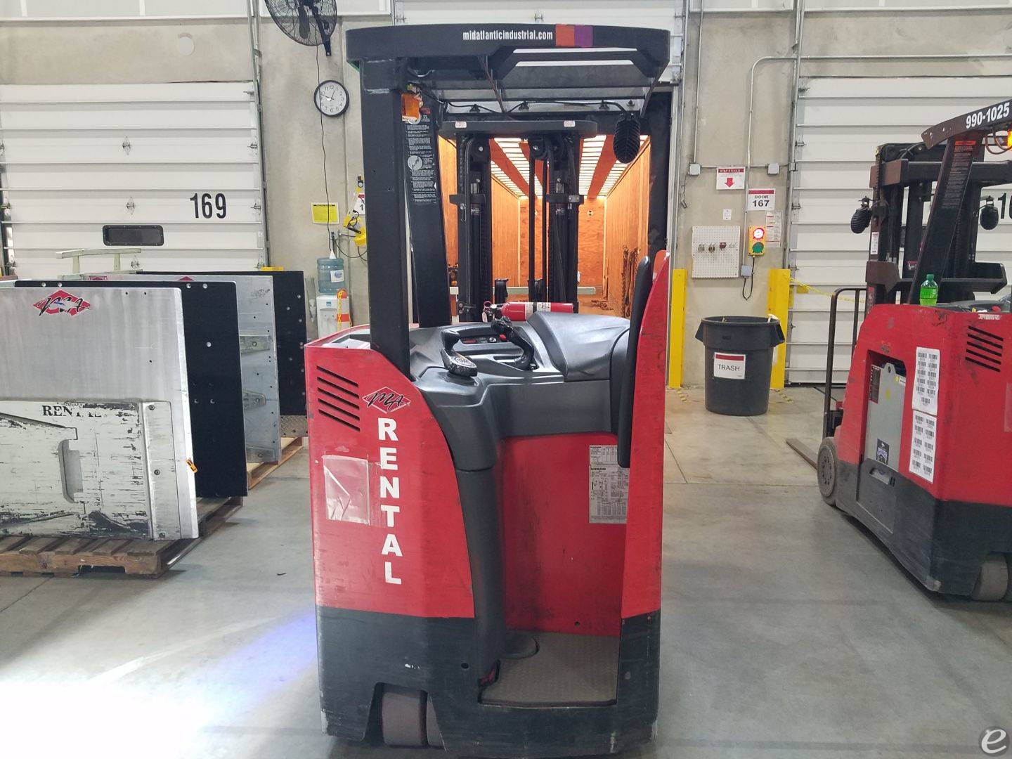 2011 Raymond 425-C50TT Electric Forklift - 123Forklift