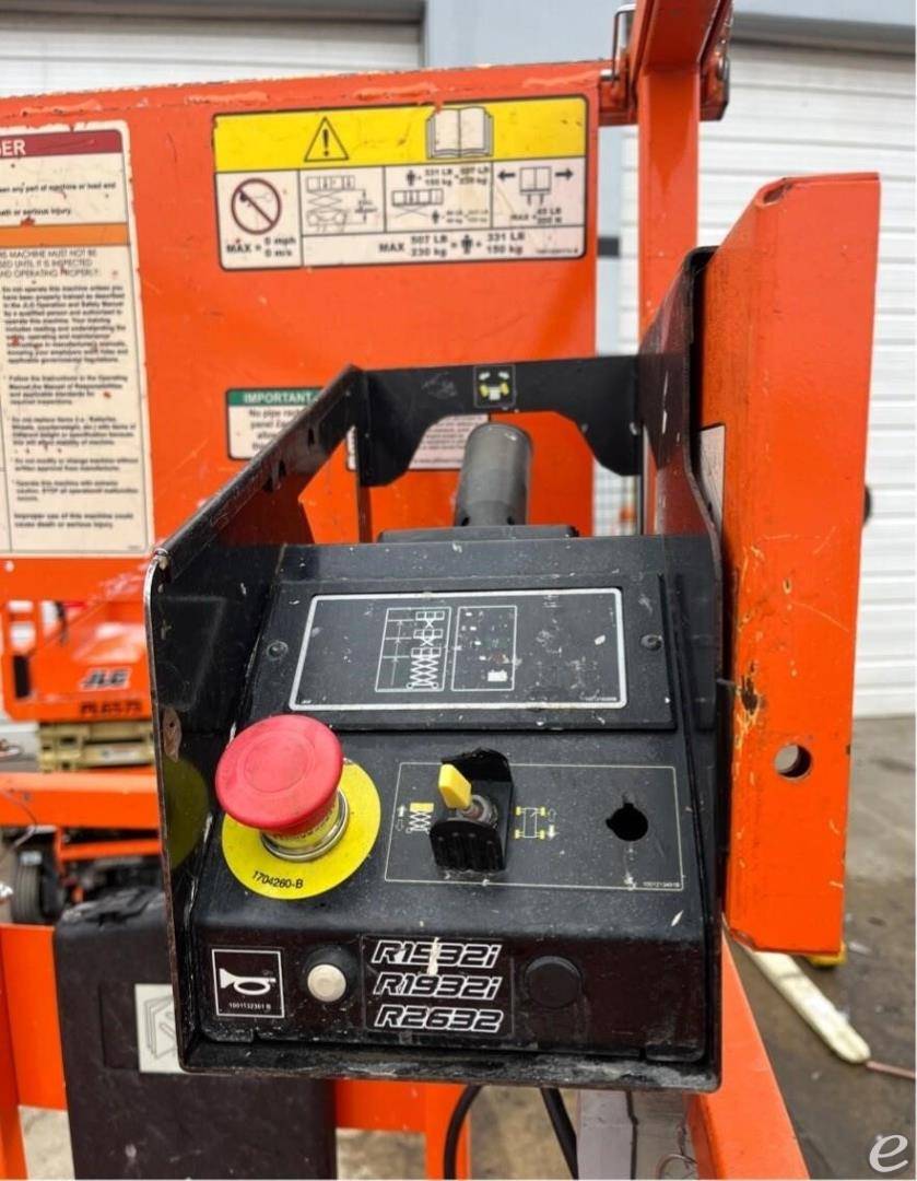 2021 JLG R1932i