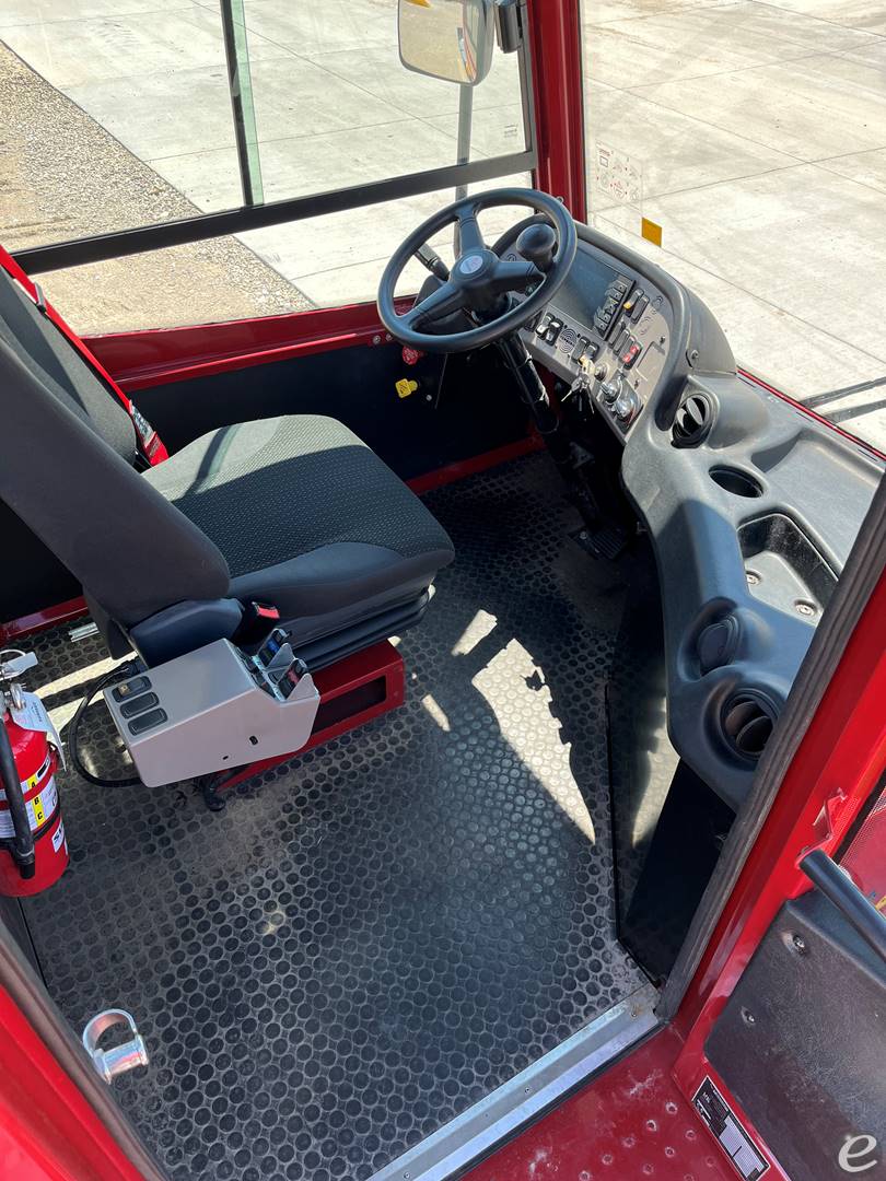 2023 Terberg YT223