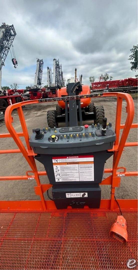 2015 JLG 600AJ