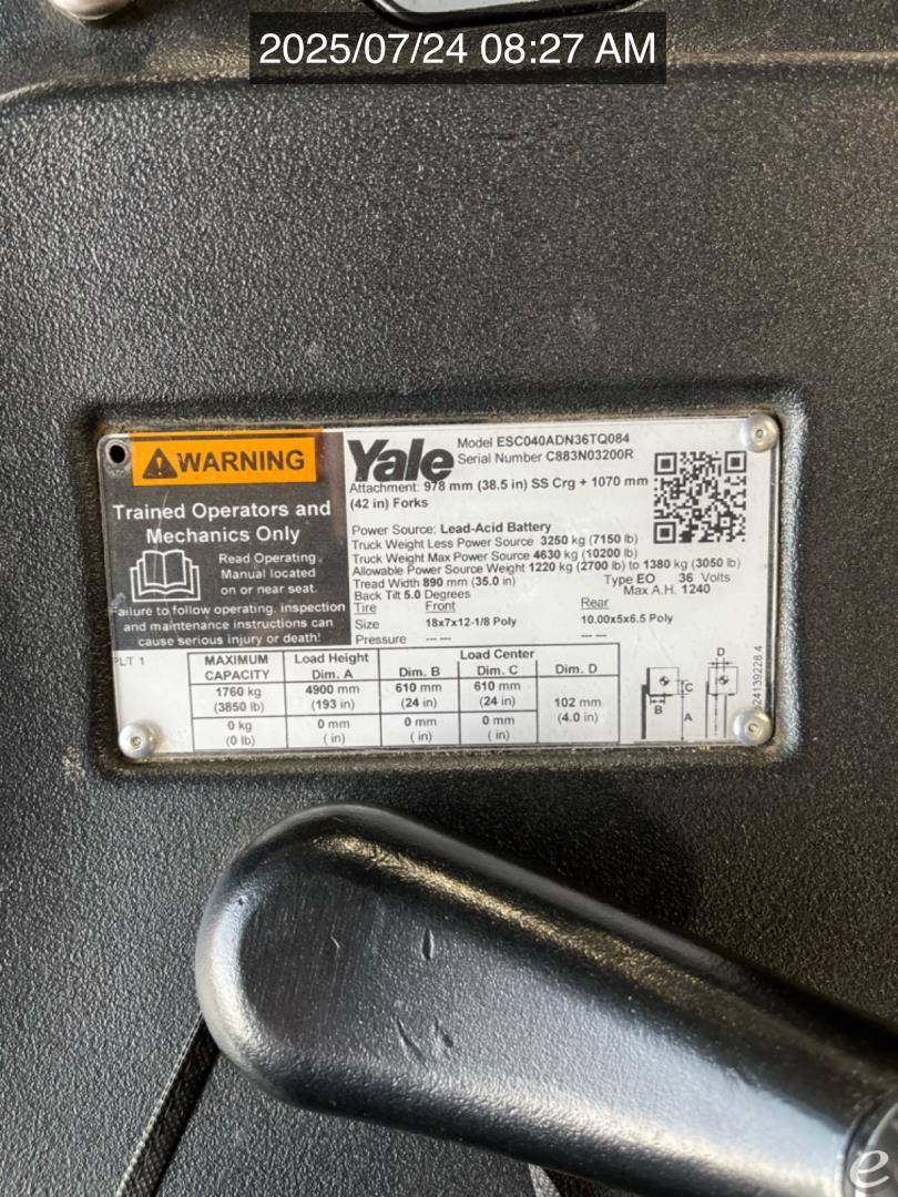 2017 Yale ESC040AD