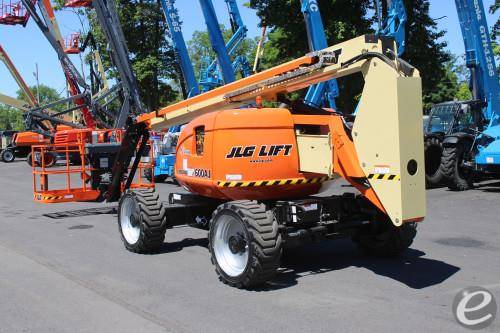 2017 JLG 600AJ