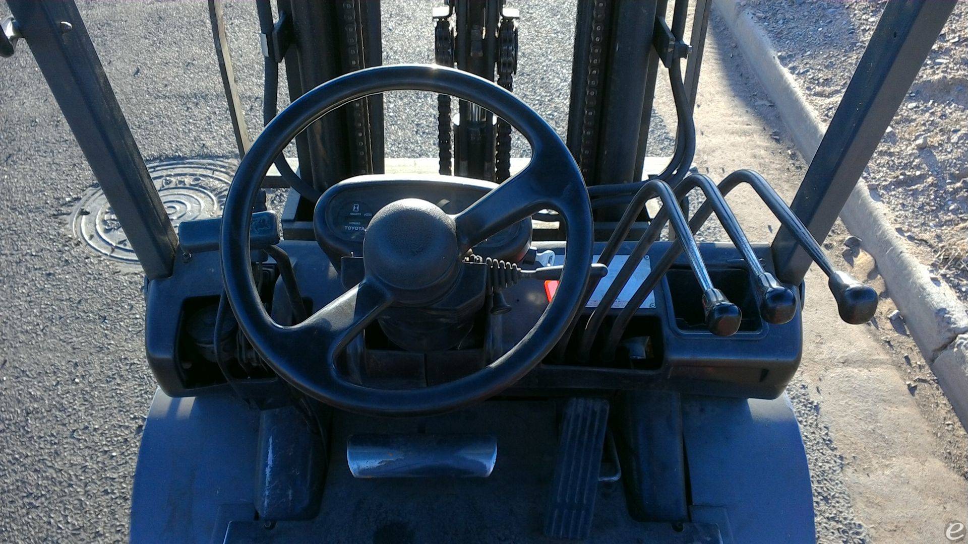 1999 Toyota 42-6FGU25