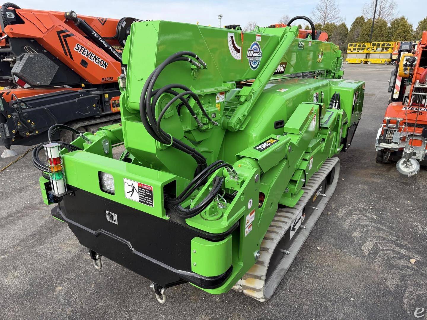 2023 MC305C