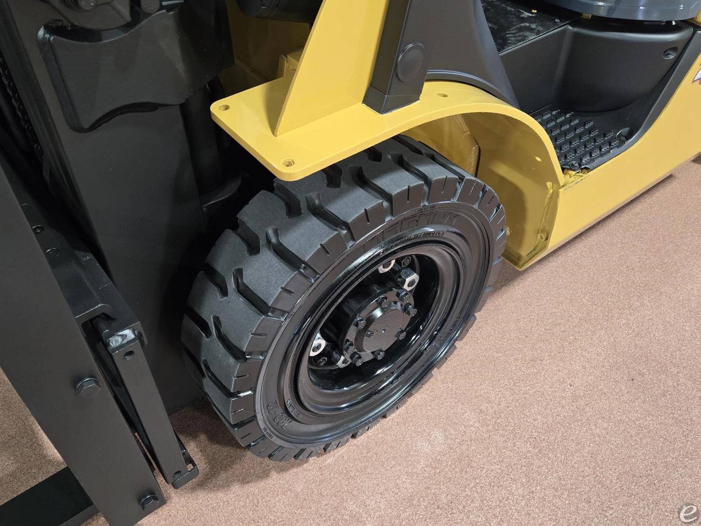 2020 Mitsubishi FG25N