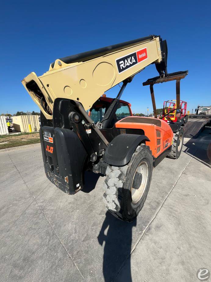 2018 JLG 1255