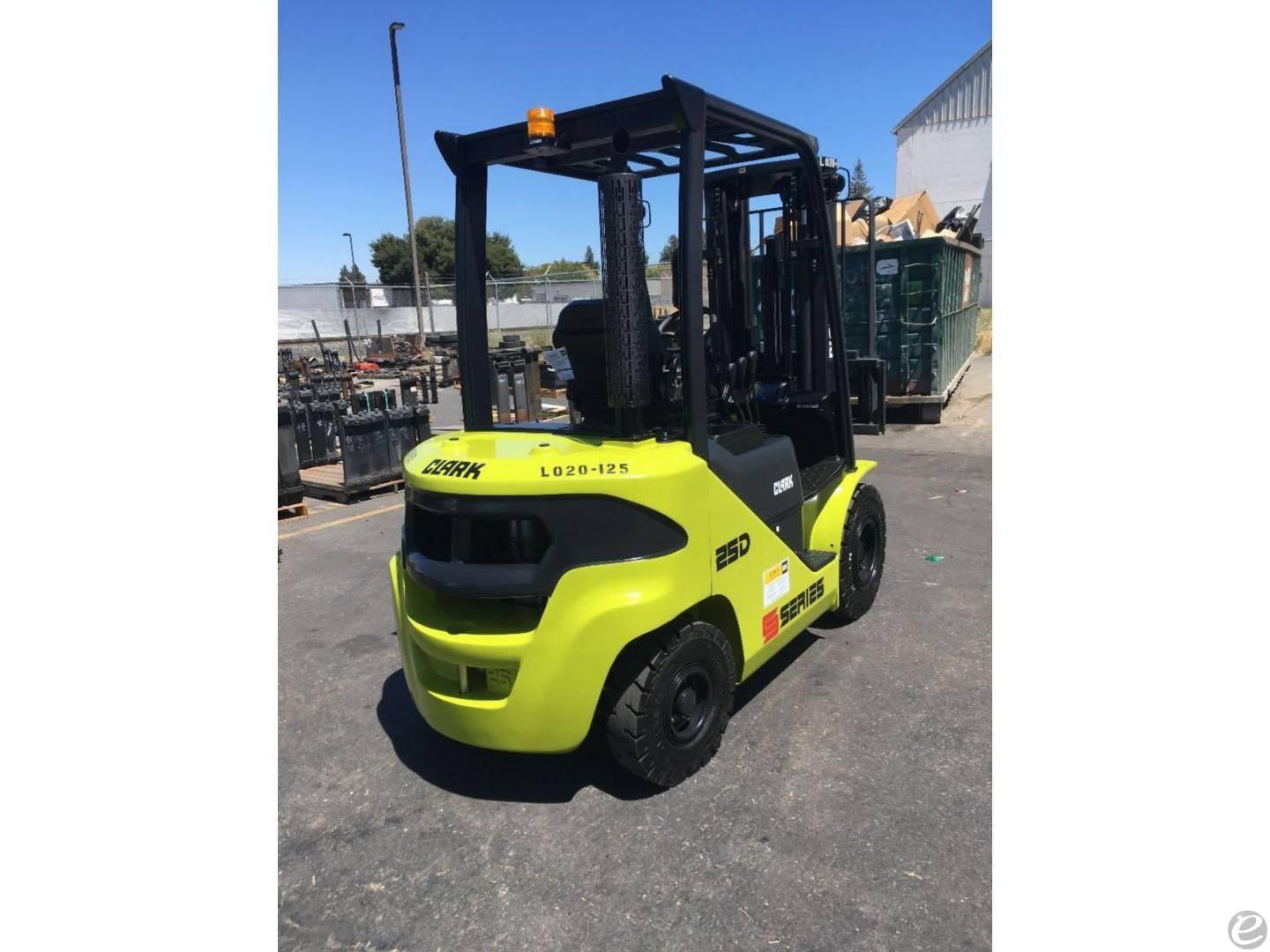 2020 Clark S25D