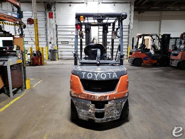 2022 Toyota 8FGU25
