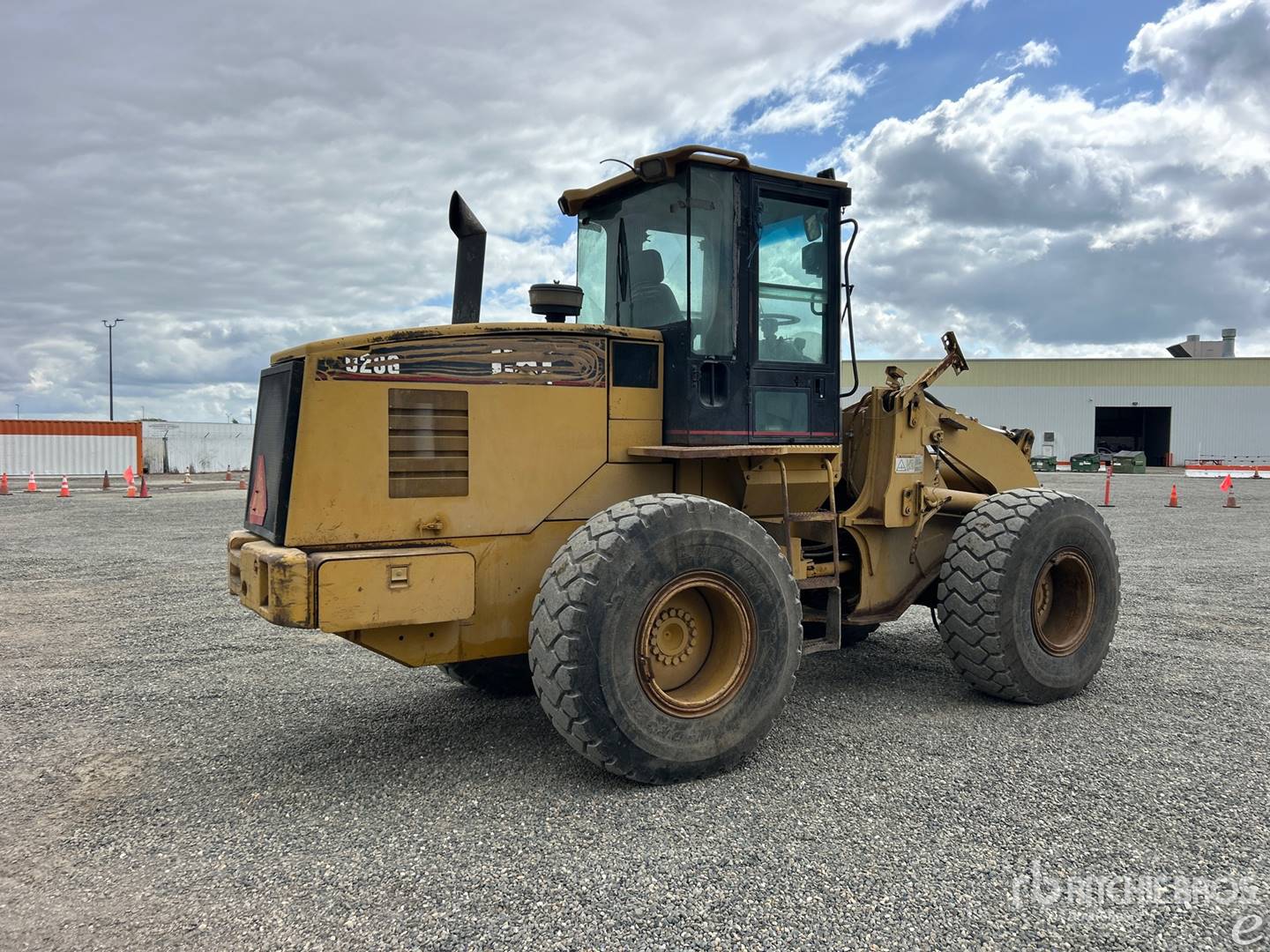 2002 Cat 928G