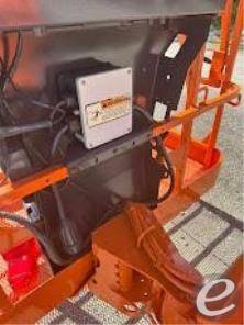 2017 JLG 450AJ